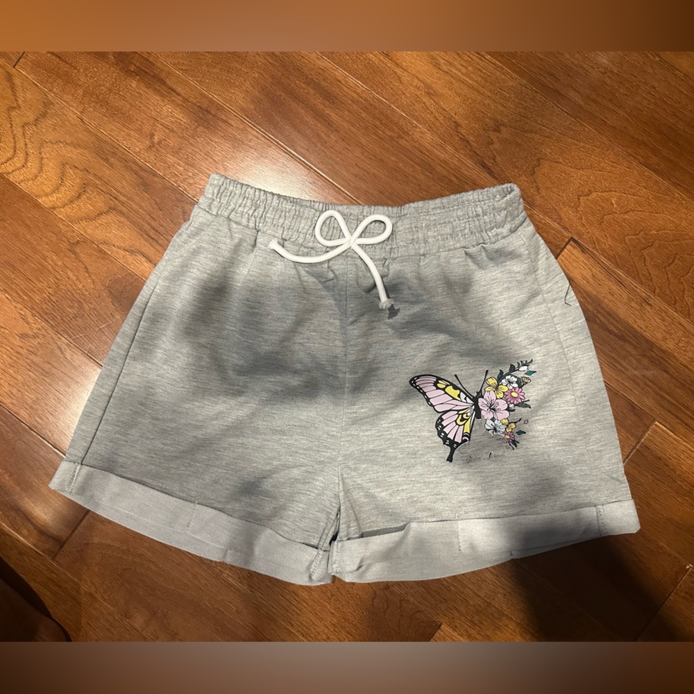 Heather Gray Casual Shorts with Butterfly Embroidery
